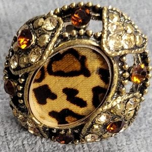 Adjustable Animal Print w/Rhinestone Ring